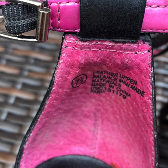 Black Issac Mizrahi heels 7.5 - Picture 4 of 5